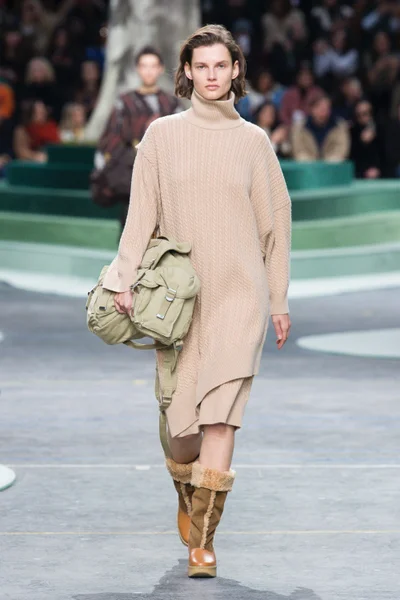 Look 6